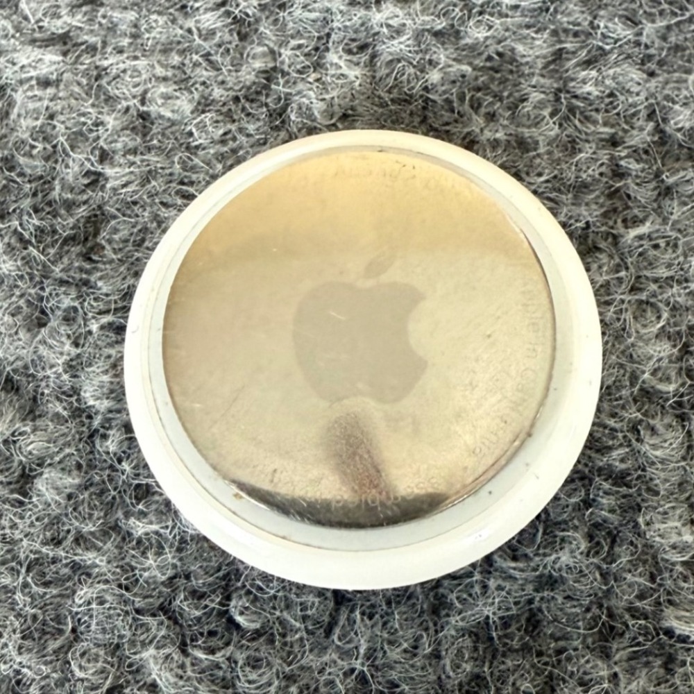 Apple AirTag Tracker‎ Locator Key Finder White Bluetooth Item GPS